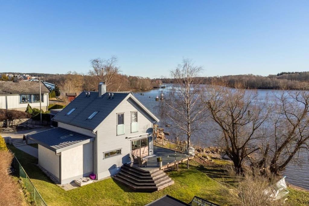 Flott Moderne Hus Langs Elven! Fredrikstad